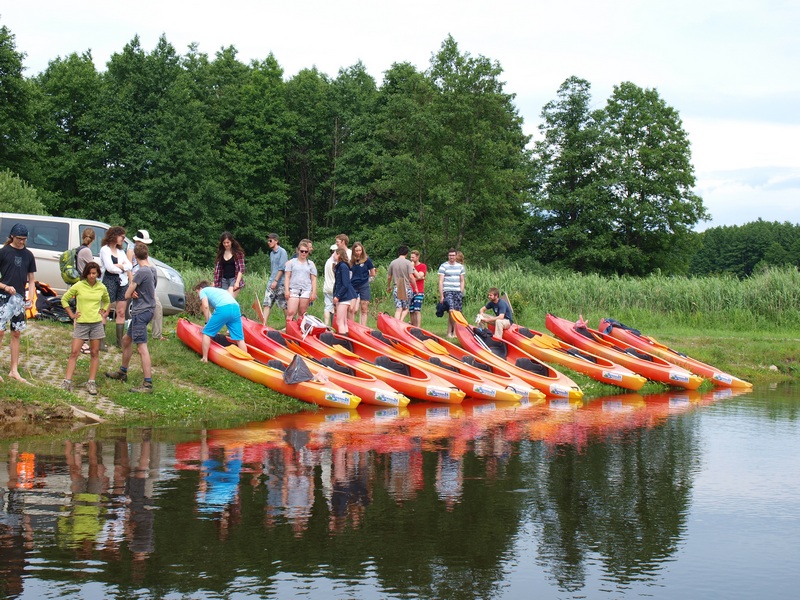 Spływy kajakami polietylenowymi rzeką Biebrzą
