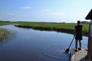 Małe wypady - Flisak na tratwie